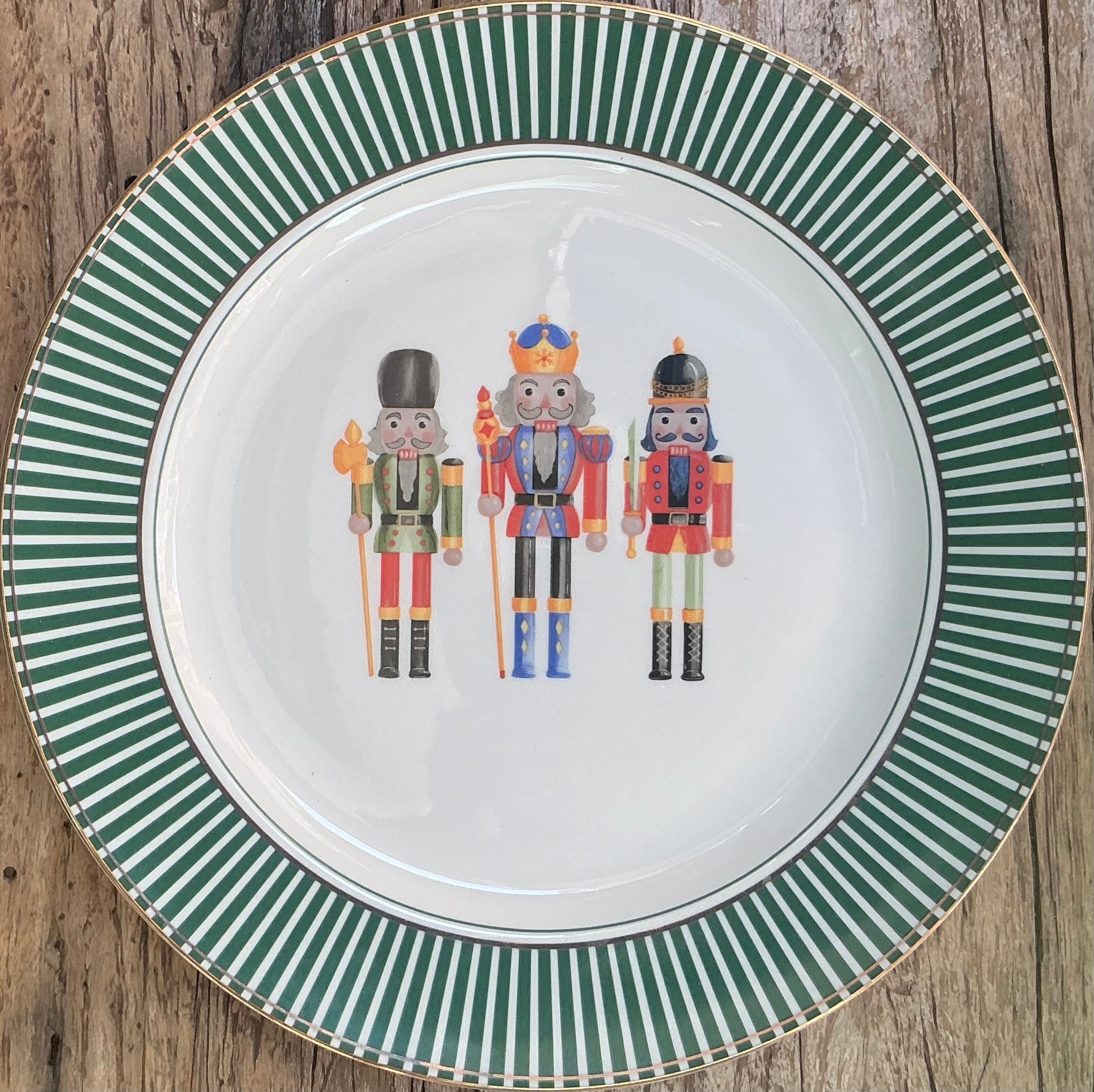 Dinnerplate 27cm with Nutcracker design - green